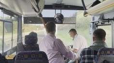 Polícia si posvietila na vodičov nákladiakov. Polovica kontrolovaných mala v ruke mobil