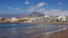 Kontaminované pláže a rastúci odpor miestnych. Známa dovolenková destinácia rieši krízu