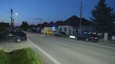 Nové informácie o nešťastí na západe Slovenska: Chlapec (3) mal vbehnúť na cestu, do nemocnice dorazil v kritickom stave