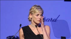 Herečka Sharon Stone v slzách. Rozplakal ju list mladej študentky