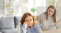 Dieťa sa okolo vás bezdôvodne „motá“? Môže vám tým naznačovať niečo dôležité