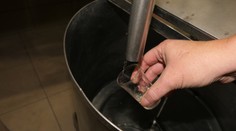 Colníci si posvietili na zákazníkov páleníc, ktorí chceli ušetriť na daniach