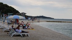 Chorvátske more je plné výkalov. Dovolenková destinácia musela zatvoriť obľúbenú pláž