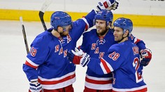 Raanta vynuloval "žralokov", Rangers zastavili sériu prehier