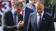 Prieskum agentúry AKO: OĽaNO aj Sme rodina výrazne stratilli voličov