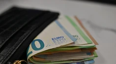 Mnoho Slovákov dostane navyše stovky eur. Dva štátne príspevky majú ísť výrazne nahor