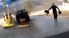 Hrôza na čerpacej stanici! Mužovi z ničoho nič zbĺkla štvorkolka