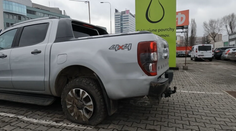 Nakrútili sme rozbité služobné auto štátneho tajomníka Kuffu. Okolo jeho havárie je veľa nejasností