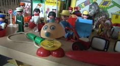 Zbiera retro hračky, aby deti videli, aký bol svet bez počítačových hier