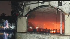 VIDEO: Nočný klub v Indii sa zmenil na smrtiacu pascu. Pri požiari zahynulo najmenej 25 ľudí vrátane turistov