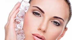 Najlepší recept na vrásky či kruhy pod očami. Kocka ľadu!