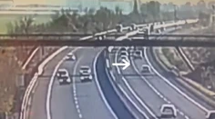VIDEO: Nepochopiteľná havária na D1. Vodič fatálne havaroval pri prechádzaní z jedného pruhu do druhého