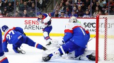 Obrovský boj nestačil. Favorizované USA zlomilo Slovensko v záverečnej tretine