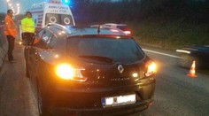 Pri nákupnom centre v Bratislave sa zrazili tri autá, zranilo sa jedno dieťa