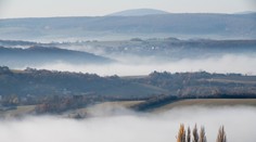 Víkendové počasie prekvapí. Niektoré časti Slovenska poteší slnko (PREHĽAD)