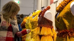 Šaty, ktorých by ste sa holými rukami asi ani len nedotkli