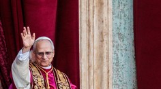 Nový pápež sa prihovoril svetu: Zlo nezvíťazí, Boh nás miluje všetkých (ONLINE)