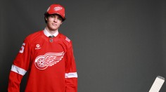 VIDEO: Draft NHL 2025 bol pre Slovensko miernym sklamaním. Kluby napokon siahli po trojici našich mladíkov