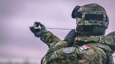 Boja sa nepokojov vo svete. Európska krajina znovu zavádza povinnú vojenskú službu