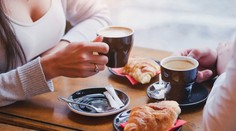 Pijete kávu pred alebo po raňajkách? Iba jeden spôsob je prospešný pre organizmus