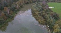 Smutný pohľad na nádrž Ružiná. Dobrovoľníkov prekvapilo, v akom žalostnom stave ju našli