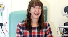 Zdravotná sestra, ktorej sa vrátila ebola, je opäť zdravá