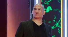 Jeho syna sexuálne obťažovali, on vzal spravodlivosť do vlastných rúk. Teraz šampión UFC putuje za mreže