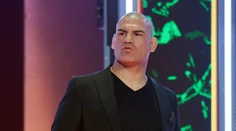 Jeho syna sexuálne obťažovali, on vzal spravodlivosť do vlastných rúk. Teraz šampión UFC putuje za mreže