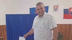 Prichytili ho pri preberaní takmer 100-tisícového úplatku. Bývalý starosta obce na východe bude opäť kandidovať
