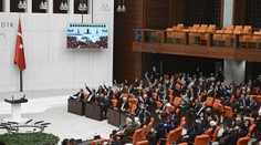 Turecký parlament ratifikoval vstup Švédska do NATO