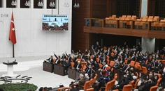 Turecký parlament ratifikoval vstup Švédska do NATO