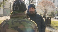 Zviedla ho na sociálnej sieti, volal s ňou nahý a teraz ho vydiera. Keď to nahlásil na polícii, vraj ho vysmiali