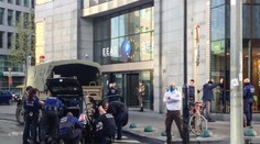 Atentátnik na úteku má byť v Bruseli