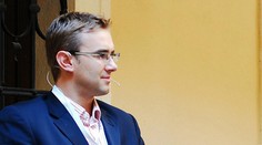 Fedora ulovil Procházka do Siete