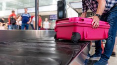 Český bizár na dovolenke v Egypte: V kufri viezli zásoby piva, plechovky im na letisku vybuchli