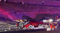 VIDEO: Na diaľnicu v Kalifornii sa zrútil záchranársky vrtuľník. Všetci na palube zázrakom prežili