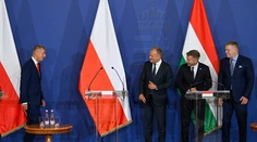 Fico na summite V4: Nebudeme nastoľovať témy, ktoré nás rozdeľujú