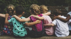 Varovanie Svetovej zdravotníckej organizácie: Toto by deti do dvoch rokov vôbec nemali robiť