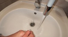 Hrozí, že domácnostiam zdražie vodné a stočné. Vodárenské spoločnosti sa rútia do bankrotu