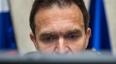Maratón vyjednávaní pokračuje. Novému premiérovi podporu zatiaľ sľúbili len dvaja lídri