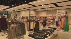 Čo by vám nemalo chýbať v šatníku? Ukážeme vám módne trendy tejto jesene