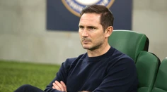 Frank Lampard skončil na lavičke Chelsea. Média už majú favorita na uvoľnený trénerský post