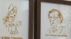 Uhádnete, čím umelec namaľoval tieto obrazy?