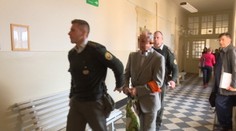 Už nedokázala mlčať. Agresívny otec ju vraj roky zneužíval