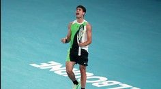 Prvý set dal Djokovičovi nádej na prepis histórie. Alcaraz však otočil a teší sa z kariérneho grandslamu