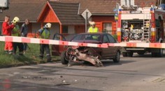 Vodiča vraj oslepilo slnko. Vošiel na koľajnice, keď išiel vlak