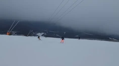 Po tragickej zrážke v Jasnej, pri ktorej zomrelo dieťa, leží dospelá lyžiarka v nemocnici