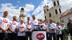 Šéfom Hlasu-SD je P. Pellegrini, podpredsedami D. Saková, E. Tomáš a R. Raši