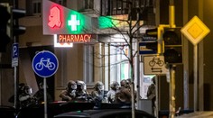 Rukojemnícka dráma v lekárni v Nemecku. Páchateľ žiadal výkupné v miliónoch eur