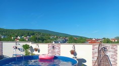 FOTO+VIDEO: Slovensko sa premenilo na jednu veľkú saunu. Ukázali ste nám, čo robíte, aby ste sa „neuvarili“